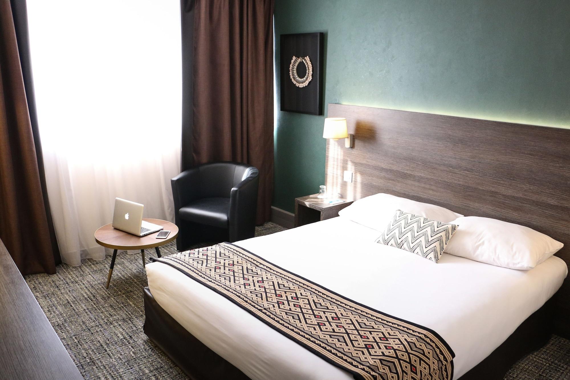 เบสต์ เวสเทิร์น พลัส โฮเต็ล แอดไมรัล - ลียง เวสต์ Hotel ลาตูร์เดอซัลวาญี ภายนอก รูปภาพ