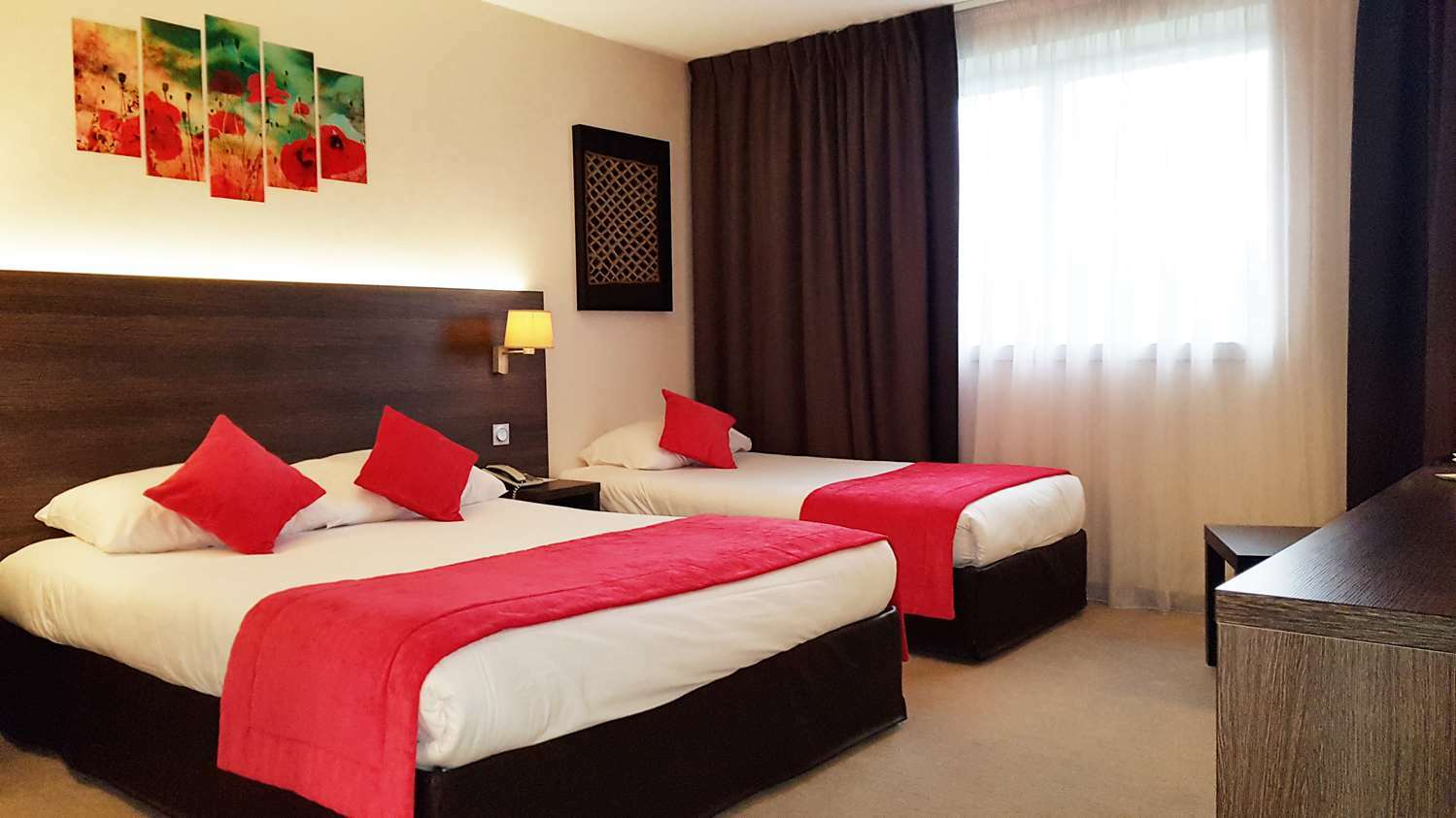 เบสต์ เวสเทิร์น พลัส โฮเต็ล แอดไมรัล - ลียง เวสต์ Hotel ลาตูร์เดอซัลวาญี ภายนอก รูปภาพ